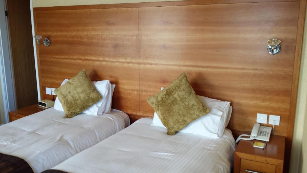Expanse Hotel South Cave Quarto foto