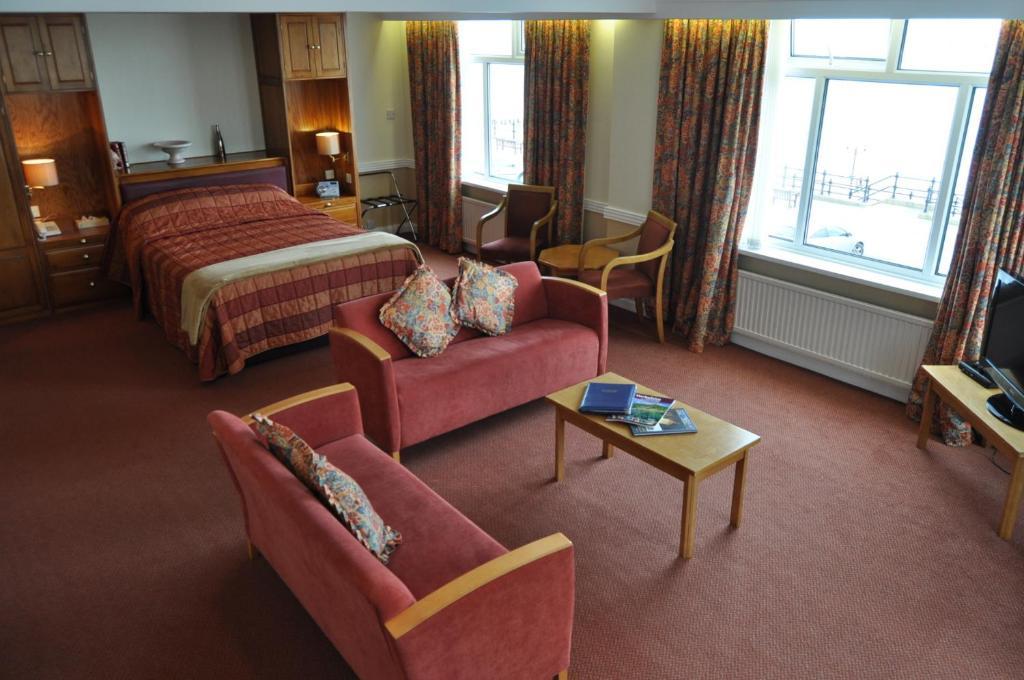 Expanse Hotel South Cave Quarto foto