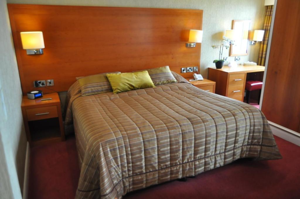 Expanse Hotel South Cave Quarto foto